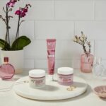 No7 Restore & Renew Multi Action Face & Neck Cream - Anti Aging Face Moisturizer with SPF 30 - Helps to Firm & Hydrate Crepey Skin - Formulated with Hyaluronic Acid, Peptides & Ceramides (1.69 Oz) - Image 8