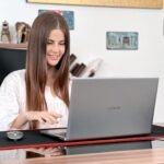 OTVOC Laptop 15.6 inch Windows 11, VocBook 15, Celeron N5100, 16GB RAM, 512GB PCIE NvMe SSD, 4TB Expansion, 15.6" FHD IPS, 2.0MP, 2.4G+5G WiFi, Bluetooth 5.0, Type-C, HDMI, RJ45, HDD, Silver - Image 8